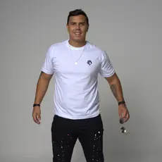 Camiseta Lisa 100% Algodão Básica | Gola Redonda Masculina | Manga Curta - Ideal Para o Dia a Dia