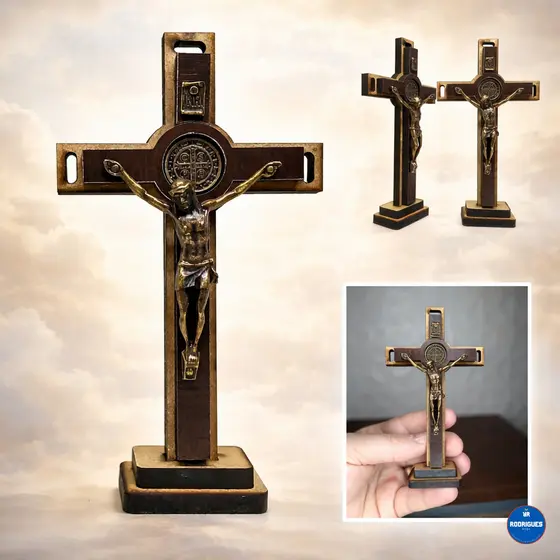 Cruz Crucifixo De Madeira Parede Mesa São Bento Pequeno 15 cm