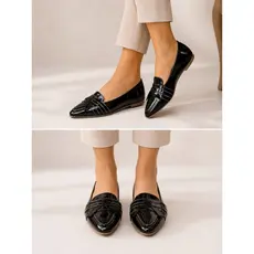 Sapatilha feminina Maria bico fino moda doa a dia estilo mocassim casual confortável.