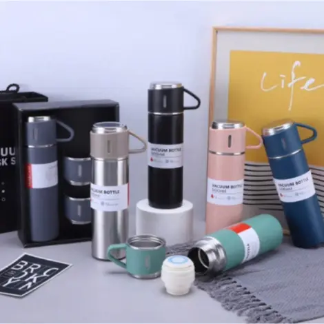 Garrafa Térmica Inox 500ml Água Café Chá Caneca Frio Quente Com Duas Xicaras