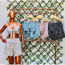 Conjunto Feminino Cropped E Short corte Alfaiataria Chique Soltinho Verão