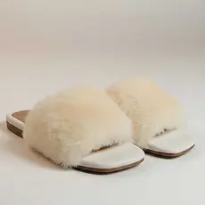 Pantufa Rasteirinha Pelúcia Luxo, Bico aberto, Rasteira com Pelinho Feminina - Chinelo de Quarto,  Do 34 ao 40