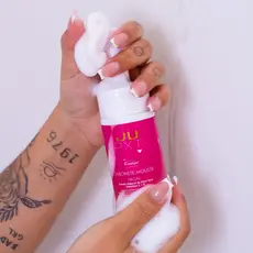 Sabonete Facial Mousse Com Aplicador VEGANO de Limpeza Com Vitamina C + Oleo Vera - 150ml JUPXT