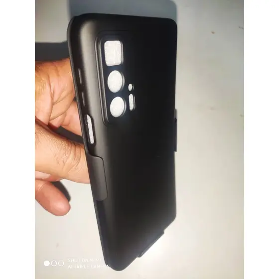 Capinha Case Motorola Moto EDGE20 Pro  Preta + Suporte Cintura Com Capa de Silicone da Camurça Reforçada antishok