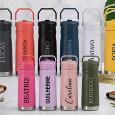 Garrafa Personalizada Termica Inox Dupla Camada 650ml Com Alça Canudo Quente Frio Academia Escola Corporativo