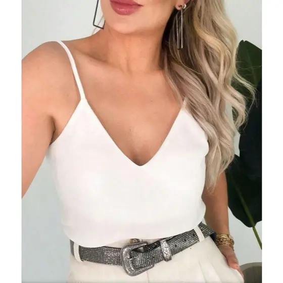 Blusinha Feminina Alcinha Regata Com Decote V Ocasional Simples Verão