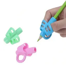 Kit 6 Adaptador de Lápis 3 Dedos Apoio Escrita Autista Tdah Ansiedade Cores Sortidas Material Silicone Colorido