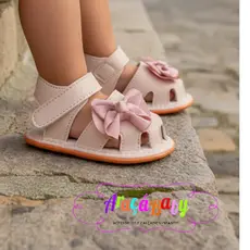 Sandália Bebê Menina Araçá Baby Linha Encanto Laço Delicada Confortável Macia Antiderrapante