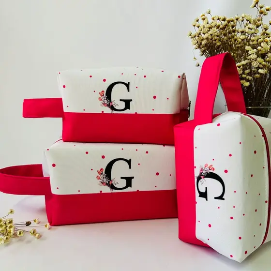 1unid Necessaire box com alça personalizado com inicial necessaire feminino rosa  bolsinha