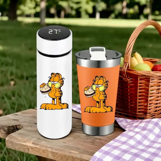 kit garrafa e copo termico com tampa e abridor do garfield estampa em relevo com alta qualidade