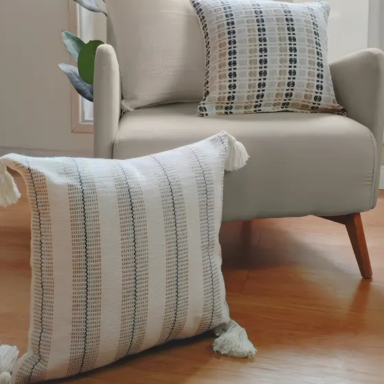 CAPA PARA ALMOFADAS SORTIDAS SOFÁ POLTRONAS COM ZIPER INVISÍVEL 0,45X0,45 SOMENTE CAPA