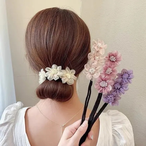 Grampo De Cabelo Com Flores / Acessório De Cabelo