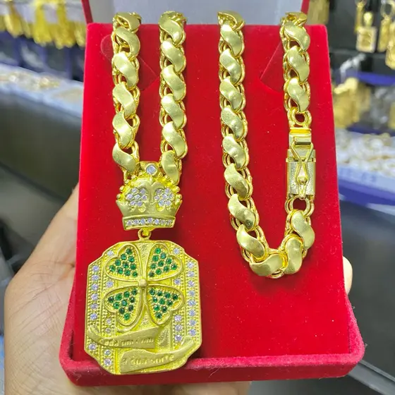Corrente Cordão FRISOS S 12MM MAIS PINGENTES TREVO DA SORTE 100% em Moeda Antiga idêntico a ouro 18k