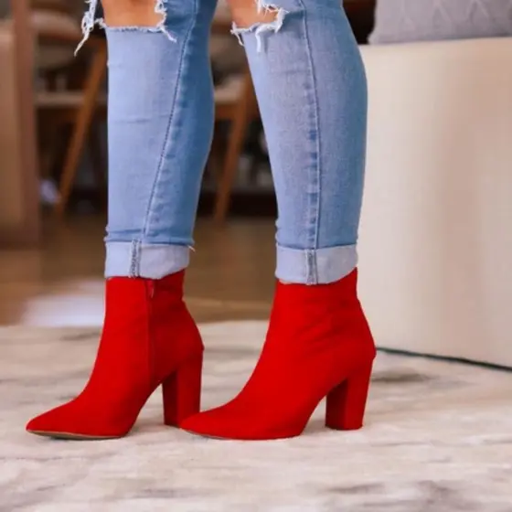 Bota Feminina Salto Grosso Blogueira Elegante Confortavel