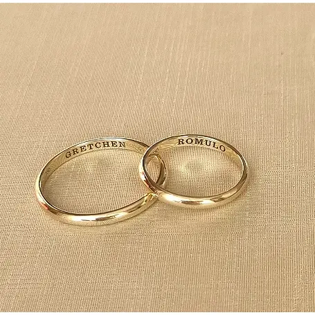 Par de Aliança Ouro 18k Banho 4mm + NOME CASAL a laser / Aliança Casamento Noivado