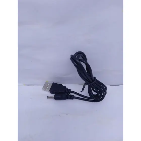 Cabo USB Para Carregar Diversos Modelos De Aparelhos Eletronicos (Plug De 3,50 Mm )