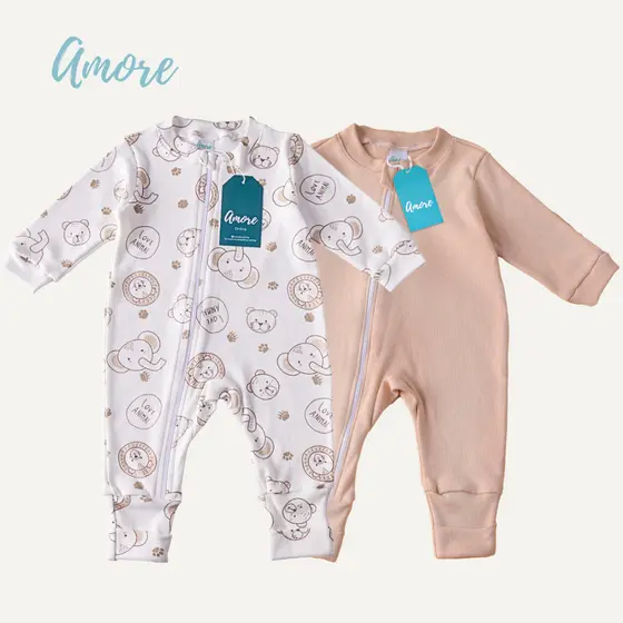 Kit 2 Macacão Bebê Amore Vira Pé Amiguinhos e Marrom Com Zíper 100% Algodão