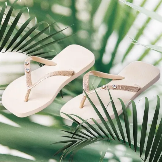 Chinelo Feminino Rasteirinha Sandália com Glitter Casual com detalhes Leve Confortável Elegante