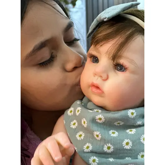 bebê Reborn abigail menina corpo silicone