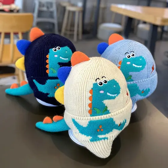 Touca Infantil Dinossauro Com Rabinho Estampa 3D Interativo Forrada Gorro