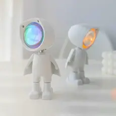 Luminária Robô Projetor De Led Usb Astronauta Rotação 360° Setup Decoração