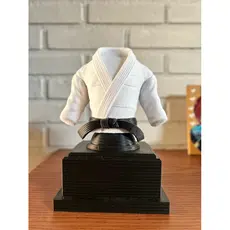 kimono troféu 13cm brinde academia de luta