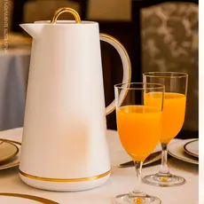 Garrafa Térmica 1L Samira Café Chá Branca e Dourada