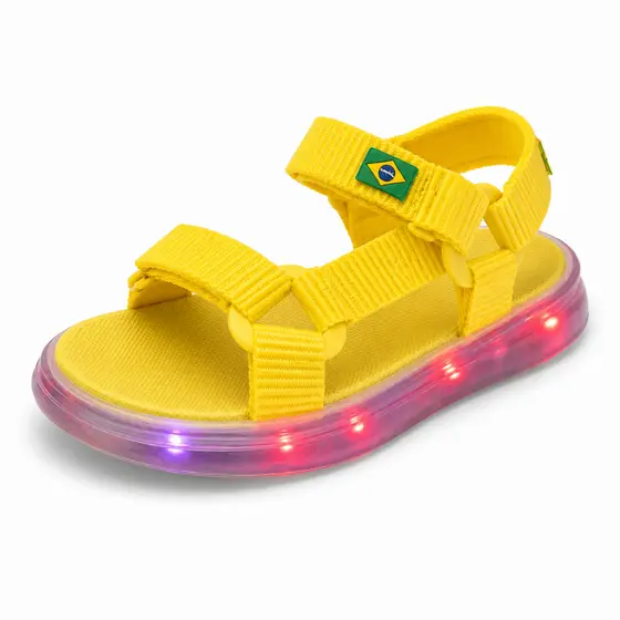 Sandália Infantil Brasil Copa Com Luz Led Confortável Menino Menina Antiderrapante Resistente Ajustável