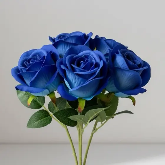 Kit 5 Haste de Rosa Artificial Azul Botões Aveludados flores artificiais para decoração Casamento