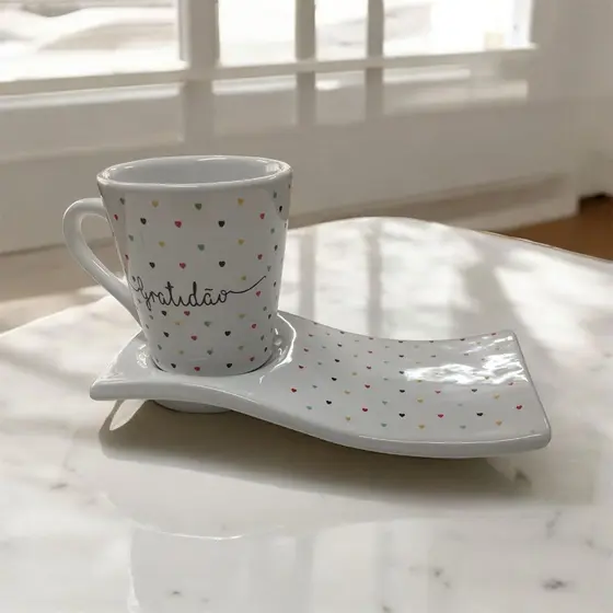 Kit Caneca Xícara Porcelana 120ml + Pires Ondulado Gratidão Coração faixa