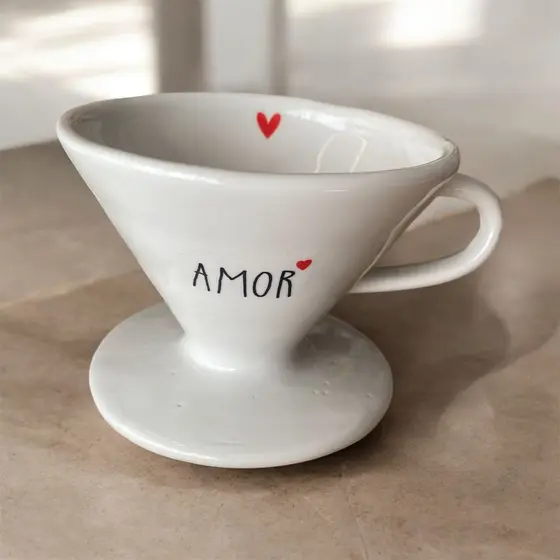Filtro de Café de Porcelana Branca Decorado - Amor