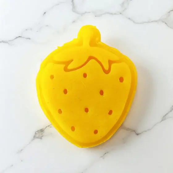 Modelador e Ejetor Para Modelar Doces, Massas e Brigadeiros | Morango