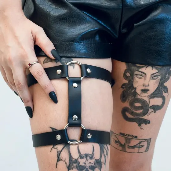 Harnes Perna Gótico Coxa Duas Tiras Sintético Punk Rock Promoção