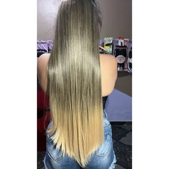 aplique tic tac preto com luzes douradas e pontas douradas  morena iluminada liso