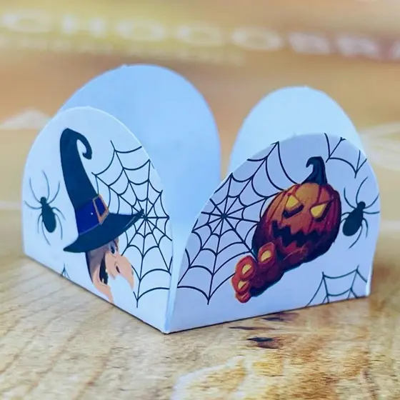50~450 Forminhas Para Doces Tema Halloween  4 Pétalas 3,3X3,3X2,2  62.3 (Nc Toys Simples)