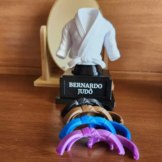 Troféu kimono judô karatê jiu-jitsu com 5 FAIXAS removíveis nome personalizável decoração premiação