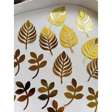 Folhas decorativas Recortes-18 unidades /Dourado Lamicote Premium /Convite ,Artesanato,decoração de bolo, papelaria.