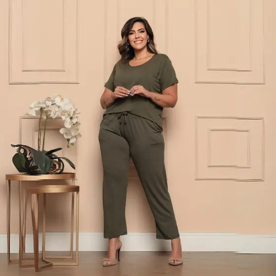Conjunto Plus Size Feminino Casual Premium Blusa Manga Curta e Shorts Confortáveis