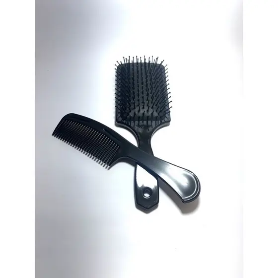 Escova Raquete Preta grátis pente