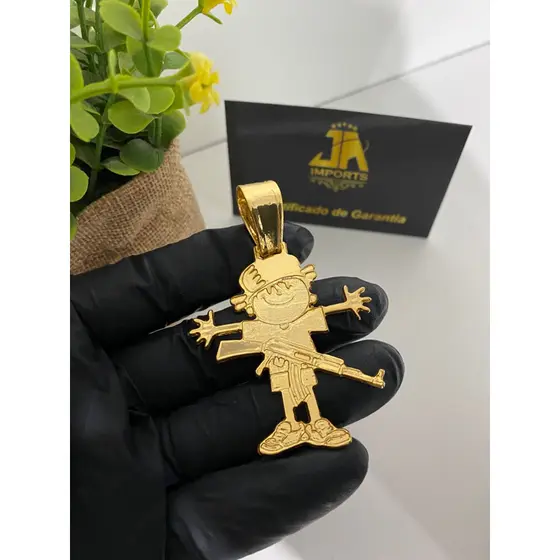Pingente menino maluquinho banhado a ouro 18k