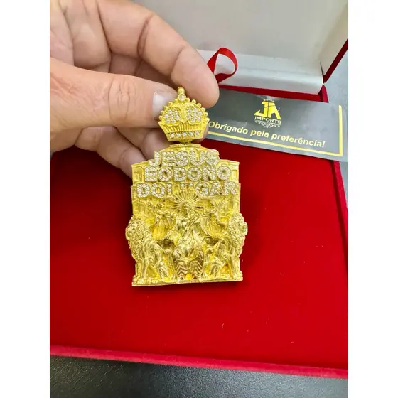 Pingente Jesus é o dono do lugar GG de moeda antiga