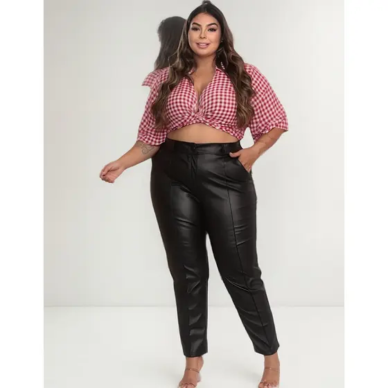 Calça Feminina Plus Size Courino