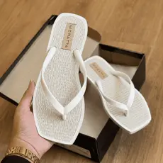 Chinelo Feminino Rasteira Bico Quadrado Palminha Texturizada Efeito Palha Confortável Estiloso