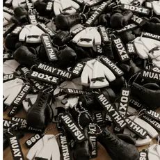 Kit Chaveiros Atacado 100 Unidades | Boxe, Muay Thai e Jiu-Jitsu | Brindes para Academias Eventos e Equipes kimono luva