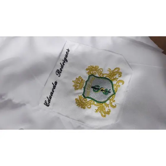 BOLSO BORDADO PARA JALECO UNISSEX