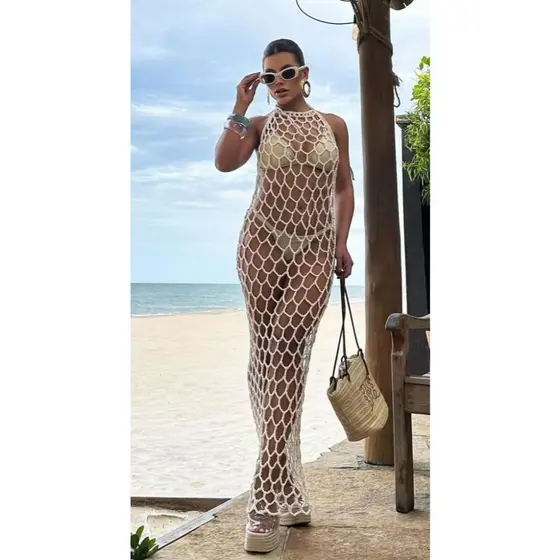 Saída de Praia Longa em Crochê Artesanal, Saída Feminina Longa. Crochê Luxo