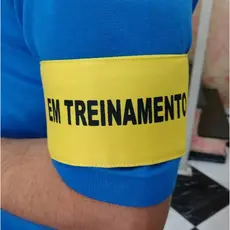 Braçadeira Modelo "EM TREINAMENTO", estampada
