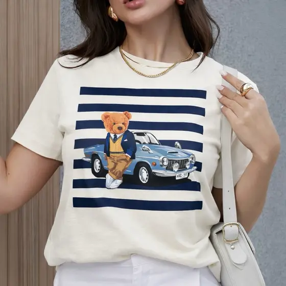 Camiseta Feminina Estampa Urso Carro Vintage Listras T-Shirt Algodão Casual Moda Verão Blusa Feminina Estilosa