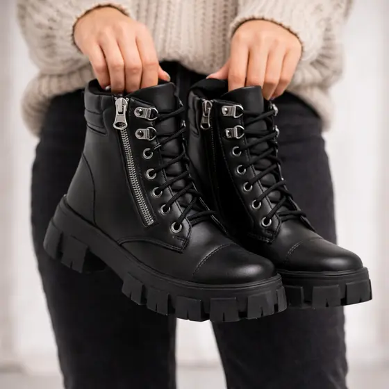 Bota Coturno Feminino Cano Curto Tratorada Com Zíper Tradicional Legitimo