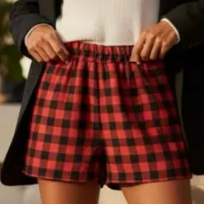 Short Feminino Xadrez Vermelho e Preto Cintura Alta com Elástico Moda Casual Confortável